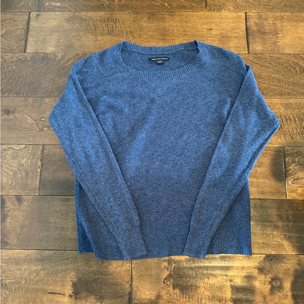 American eagle blue sweater